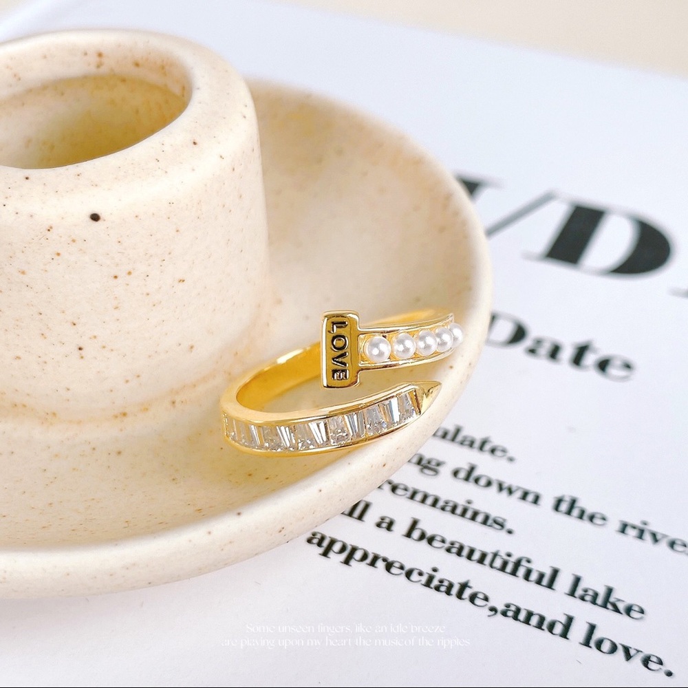 Love word ring